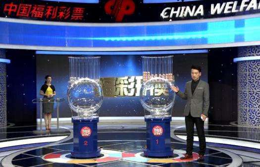 无耻家庭凯伦跟多少人