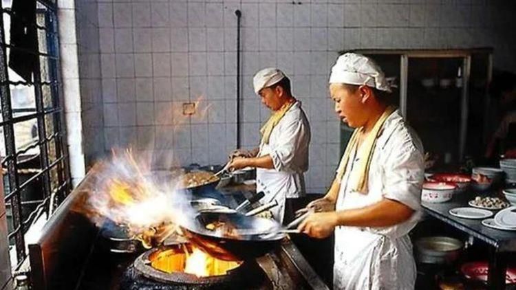 一个年轻寡妇